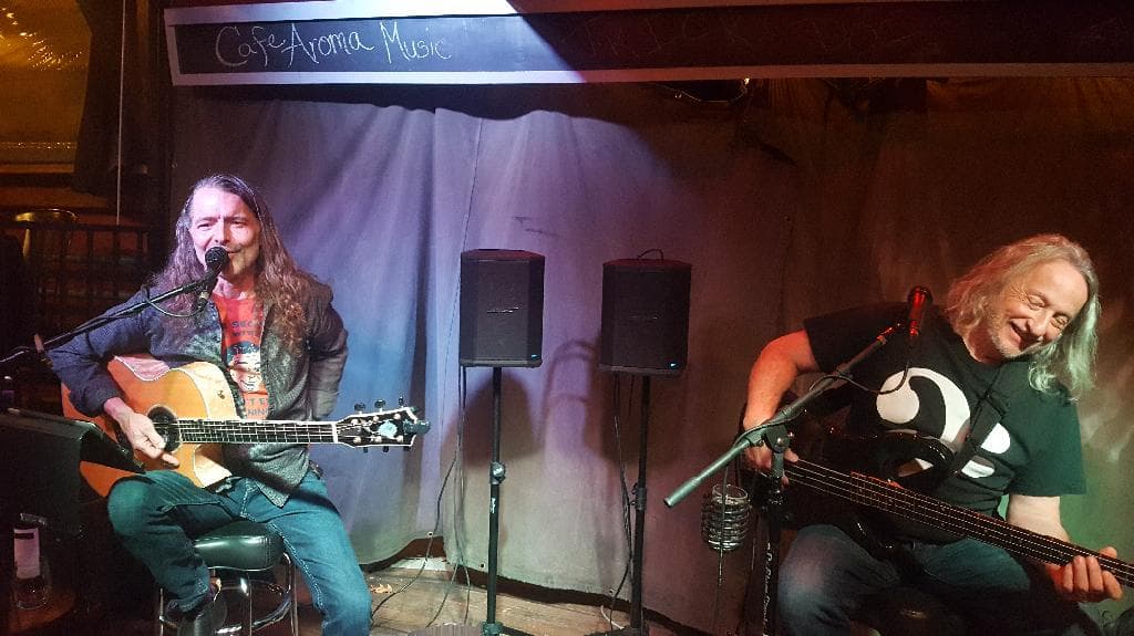 TrickDog Duo at Middle Ridge Winery