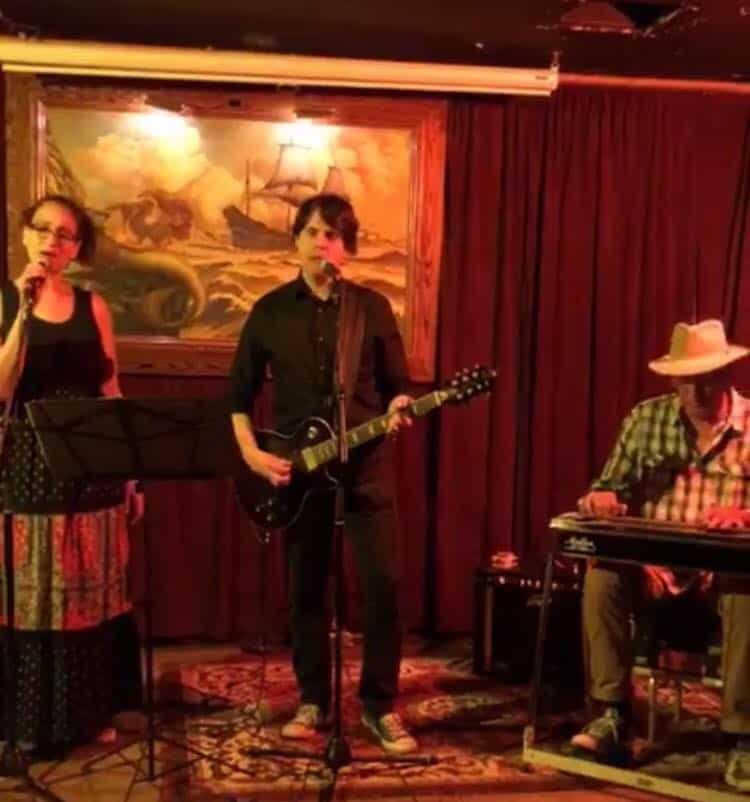 faded echo