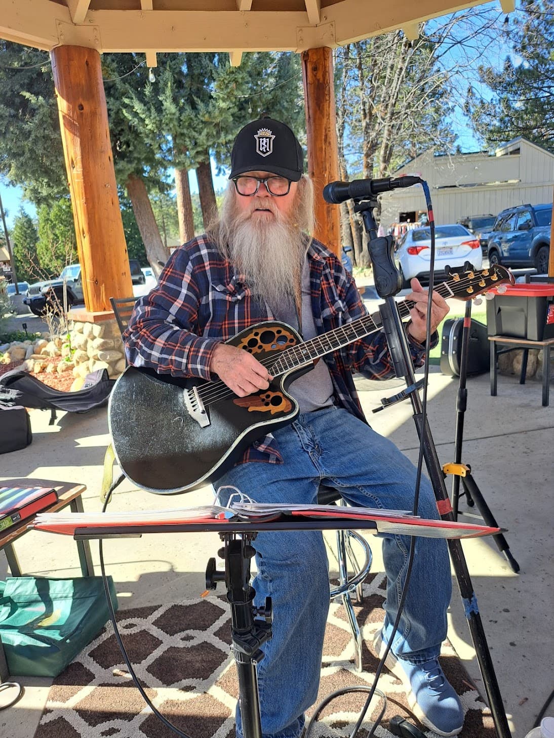 kevin kertin@ idyll awhile